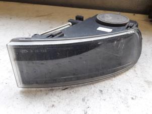 Gebruikte Schijnwerper rechts Saab 9-3 II (YS3F) 1.8t 16V Prijs op aanvraag aangeboden door Autodemontage Joko B.V.