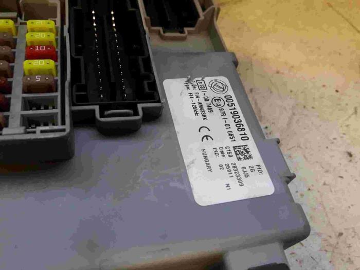 Computer Body Control van een Fiat Punto Evo (199) 1.3 JTD Multijet 85 16V 2011