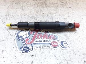Gebruikte Verstuiver (diesel) Ford Mondeo III 2.0 TDCi/TDDi 115 16V Prijs op aanvraag aangeboden door Autodemontage Joko B.V.