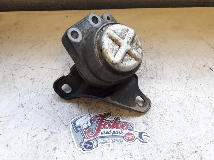 Gebruikte Motorrubber Ford Mondeo III 2.0 TDCi/TDDi 115 16V Prijs op aanvraag aangeboden door Autodemontage Joko B.V.