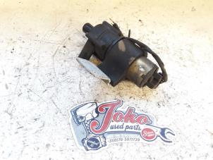 Gebruikte Waterpomp Mercedes CLK (C208) 2.0 200 16V Prijs op aanvraag aangeboden door Autodemontage Joko B.V.