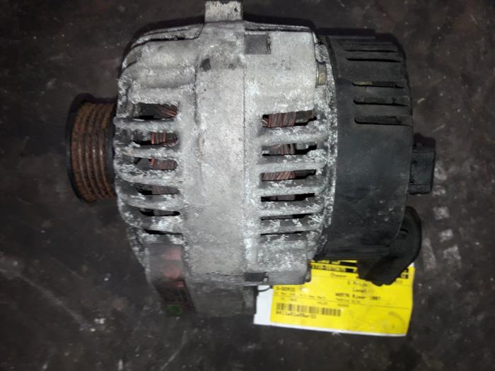 Gebruikte Dynamo BMW 3 serie (E36/4) 318 tds Prijs op aanvraag aangeboden door Autodemontage Joko B.V.
