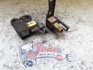 Gebruikte Airbag Sensor Toyota Yaris (P1) 1.3 16V VVT-i Prijs op aanvraag aangeboden door Autodemontage Joko B.V.