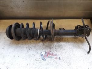 Gebruikte Schokdemperpoot rechts-voor Suzuki Swift (ZA/ZC/ZD1/2/3/9) 1.3 VVT 16V Prijs op aanvraag aangeboden door Autodemontage Joko B.V.