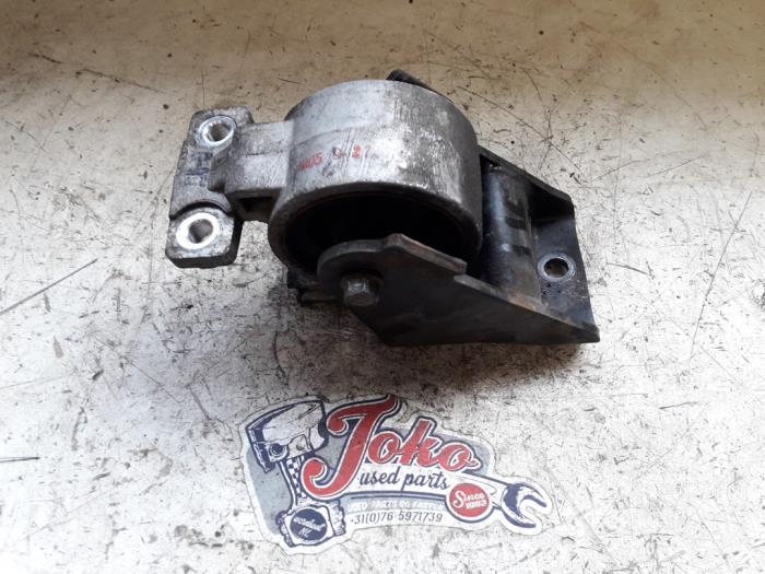 Gebruikte Motorsteun Kia Rio II (DE) 1.4 16V Prijs op aanvraag aangeboden door Autodemontage Joko B.V.