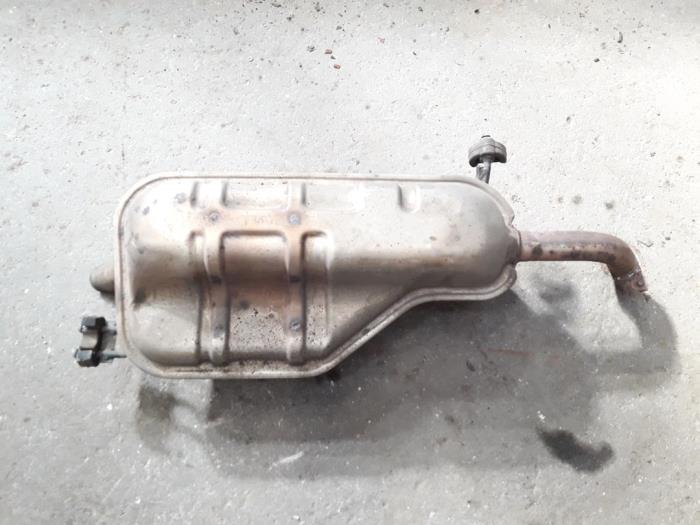 Gebruikte Uitlaat Einddemper Kia Rio II (DE) 1.4 16V Prijs op aanvraag aangeboden door Autodemontage Joko B.V.