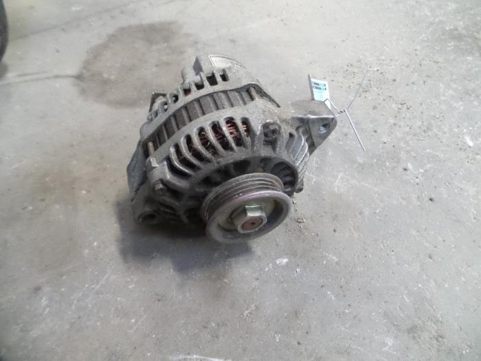 Gebruikte Dynamo Honda Civic (EJ/EK) 1.4iS 16V Prijs op aanvraag aangeboden door Autodemontage Joko B.V.