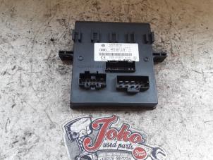 Gebruikte Computer Body Control Audi A6 (C6) 2.7 TDI V6 24V Prijs op aanvraag aangeboden door Autodemontage Joko B.V.
