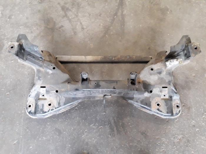 Gebruikte Subframe Volvo S40 (VS) 2.0 16V Prijs op aanvraag aangeboden door Autodemontage Joko B.V.