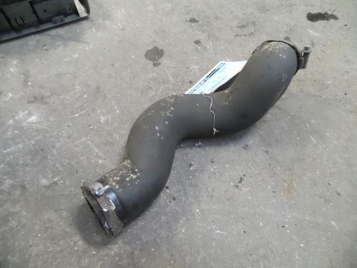 Gebruikte Intercooler Slang Opel Zafira (F75) 2.2 DTI 16V Prijs op aanvraag aangeboden door Autodemontage Joko B.V.