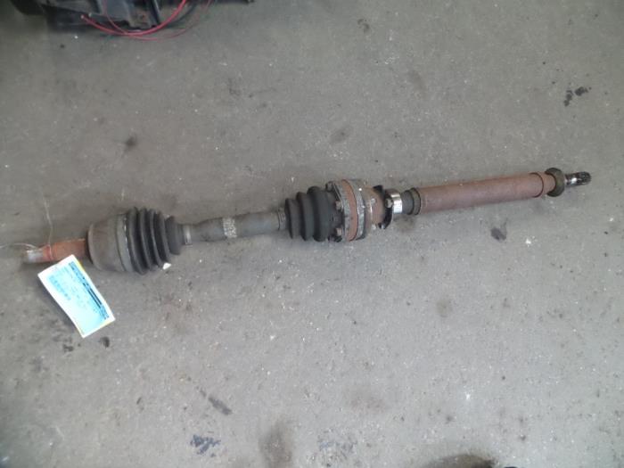 Gebruikte Steekas rechts-voor Fiat Stilo MW (192C) 1.8 16V Prijs op aanvraag aangeboden door Autodemontage Joko B.V.