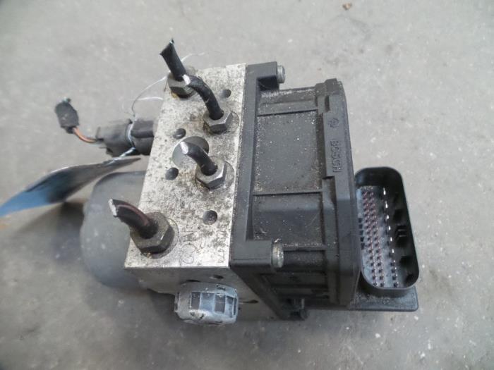 Gebruikte ABS Pomp Fiat Stilo MW (192C) 1.8 16V Prijs op aanvraag aangeboden door Autodemontage Joko B.V.