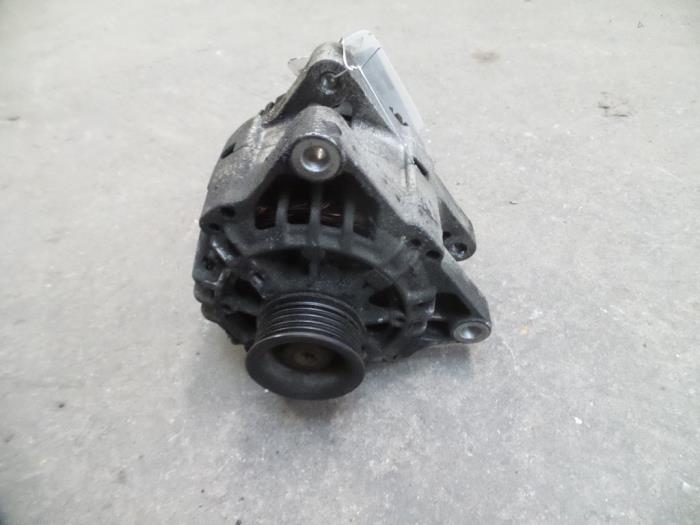 Gebruikte Dynamo Citroen Xsara Picasso (CH) 1.8 16V Prijs op aanvraag aangeboden door Autodemontage Joko B.V.