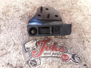 Gebruikte Cabriodak vergrendelslot Renault Megane II CC (EM) 2.0 16V Prijs op aanvraag aangeboden door Autodemontage Joko B.V.