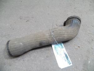 Gebruikte Intercooler Slang Mercedes Vito (638.0) 2.3 110D Prijs op aanvraag aangeboden door Autodemontage Joko B.V.