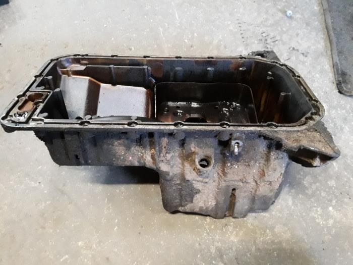 Gebruikte Carterpan BMW 3 serie (E46/4) 316i Prijs op aanvraag aangeboden door Autodemontage Joko B.V.