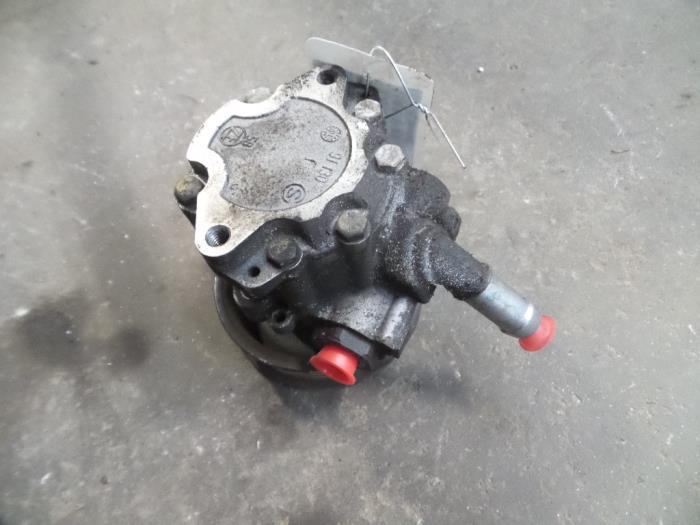 Gebruikte Servopomp Ford Galaxy (WGR) 2.0 Prijs op aanvraag aangeboden door Autodemontage Joko B.V.