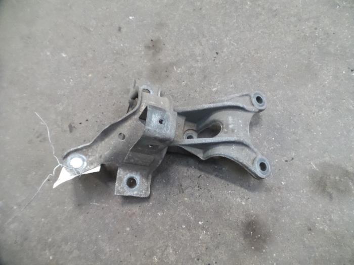 Gebruikte Motorrubber Fiat Doblo Cargo (223) 1.9 D Prijs op aanvraag aangeboden door Autodemontage Joko B.V.
