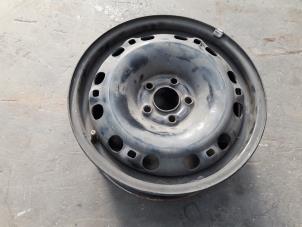 Gebruikte Velg Skoda Fabia II (5J) 1.2i 12V Prijs op aanvraag aangeboden door Autodemontage Joko B.V.