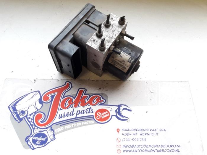 Gebruikte ABS Pomp Volkswagen Golf IV Variant (1J5) 2.0 Prijs op aanvraag aangeboden door Autodemontage Joko B.V.
