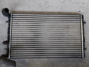 Gebruikte Radiateur Volkswagen Golf IV Variant (1J5) 2.0 Prijs op aanvraag aangeboden door Autodemontage Joko B.V.