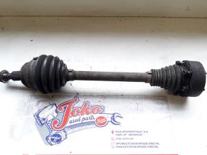 Gebruikte Homokineetas links-voor Volkswagen Golf IV Variant (1J5) 2.0 Prijs op aanvraag aangeboden door Autodemontage Joko B.V.