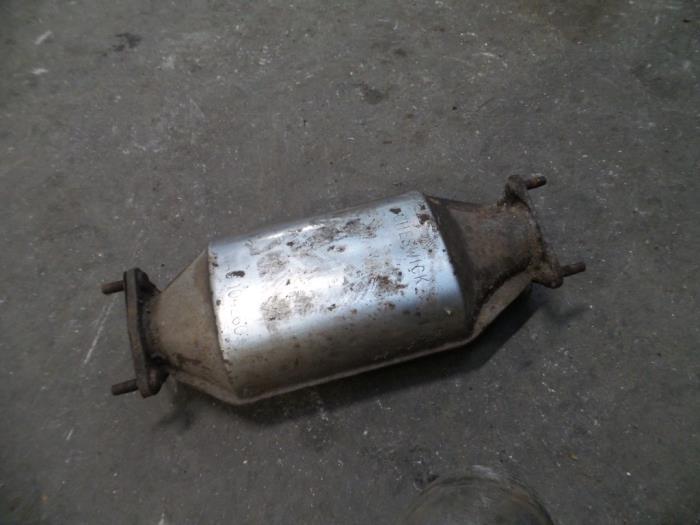 Gebruikte Katalysator Landrover Freelander Hard Top 2.0 di Prijs op aanvraag aangeboden door Autodemontage Joko B.V.