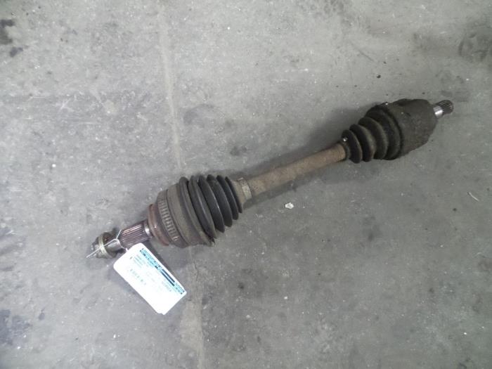 Gebruikte Steekas rechts-voor Landrover Freelander Hard Top 2.0 di Prijs op aanvraag aangeboden door Autodemontage Joko B.V.