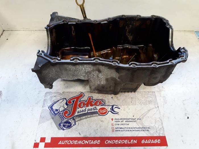 Gebruikte Carterpan Renault Clio II (BB/CB) 1.4 16V Prijs op aanvraag aangeboden door Autodemontage Joko B.V.