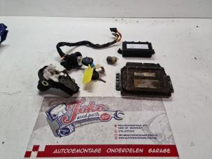 Gebruikte Computer Motormanagement Renault Laguna I Grandtour (K56) 1.6 16V Prijs op aanvraag aangeboden door Autodemontage Joko B.V.