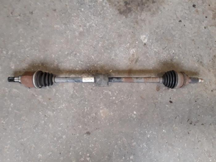 Gebruikte Steekas rechts-voor Suzuki Wagon-R+ (RB) 1.3 16V Prijs op aanvraag aangeboden door Autodemontage Joko B.V.
