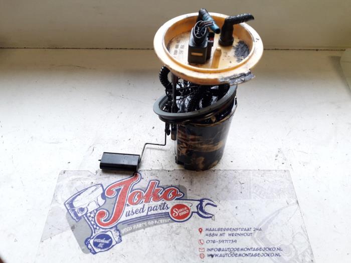 Gebruikte Tank element Pomp Volkswagen Golf V (1K1) 2.0 TDI 16V Prijs op aanvraag aangeboden door Autodemontage Joko B.V.