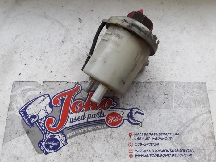 Gebruikte Servo Oliereservoir Fiat Doblo (223A/119) 1.9 JTD Prijs op aanvraag aangeboden door Autodemontage Joko B.V.