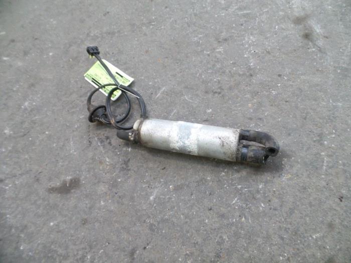 Gebruikte Tank element Pomp Mercedes C Combi (S202) 2.0 C200T 16V Prijs op aanvraag aangeboden door Autodemontage Joko B.V.