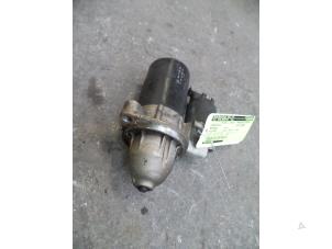 Gebruikte Startmotor Mercedes C Combi (S202) 2.0 C200T 16V Prijs op aanvraag aangeboden door Autodemontage Joko B.V.