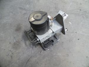 Gebruikte ABS Pomp Mercedes C Combi (S202) 2.0 C200T 16V Prijs op aanvraag aangeboden door Autodemontage Joko B.V.