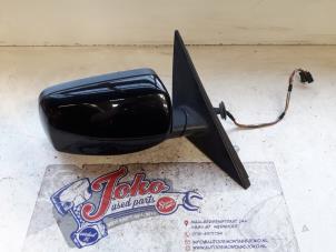 Gebruikte Buitenspiegel rechts BMW 5 serie (E60) 530i 24V Prijs op aanvraag aangeboden door Autodemontage Joko B.V.