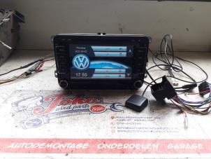 Gebruikte Radio CD Speler Volkswagen Scirocco (137/13AD) 1.4 TSI 160 16V Prijs op aanvraag aangeboden door Autodemontage Joko B.V.
