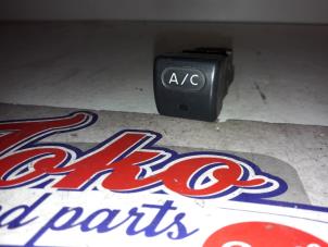 Gebruikte Airco Schakelaar Citroen Jumpy (BS/BT/BY/BZ) 2.0 HDi 90 Prijs op aanvraag aangeboden door Autodemontage Joko B.V.