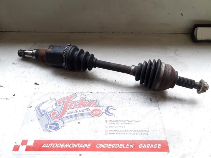 Gebruikte Aandrijfas links-voor Jaguar X-type 2.0 D 16V Prijs op aanvraag aangeboden door Autodemontage Joko B.V.