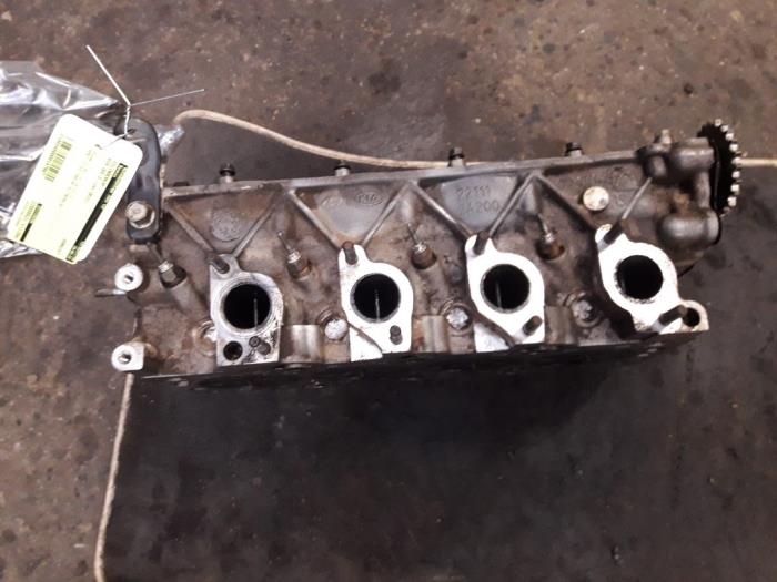 Gebruikte Cilinderkop Kia Cee'd (EDB5) 1.6 CRDi 16V Prijs op aanvraag aangeboden door Autodemontage Joko B.V.