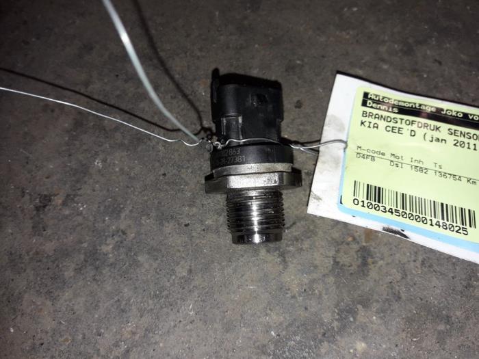 Gebruikte Brandstofdruk sensor Kia Cee'd (EDB5) 1.6 CRDi 16V Prijs op aanvraag aangeboden door Autodemontage Joko B.V.