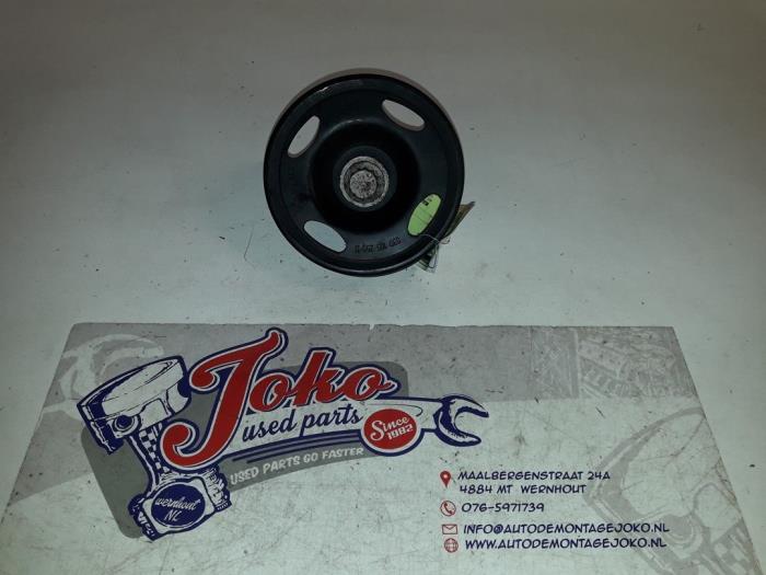Gebruikte Poelie Krukas Seat Ibiza III (6L1) 1.2 12V Prijs op aanvraag aangeboden door Autodemontage Joko B.V.