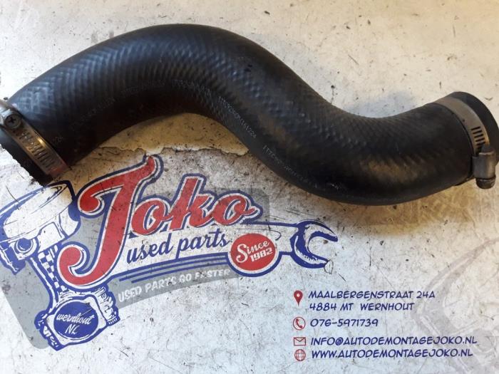 Gebruikte Intercooler Slang Toyota Hilux V/VI 2.4 D 16V 4WD Prijs op aanvraag aangeboden door Autodemontage Joko B.V.