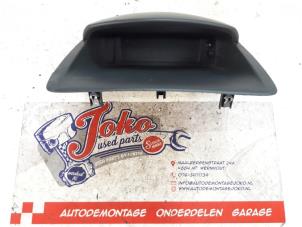 Gebruikte Display Interieur Renault Clio III (BR/CR) 1.5 dCi 75 FAP Prijs op aanvraag aangeboden door Autodemontage Joko B.V.