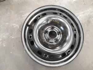 Gebruikte Velg Skoda Fabia II (5J) 1.2 TSI Prijs op aanvraag aangeboden door Autodemontage Joko B.V.