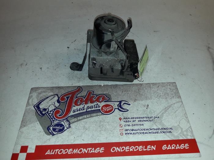 Gebruikte ABS Pomp Audi A3 (8L1) 1.6 Prijs op aanvraag aangeboden door Autodemontage Joko B.V.