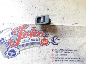 Gebruikte Schakelaar Elektrisch Raam BMW 1 serie (E87/87N) 116i 2.0 16V Prijs op aanvraag aangeboden door Autodemontage Joko B.V.