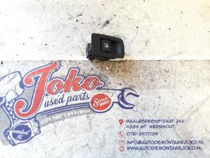 Gebruikte Schakelaar Elektrisch Raam BMW 1 serie (E87/87N) 116i 2.0 16V Prijs op aanvraag aangeboden door Autodemontage Joko B.V.