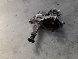 Gebruikte Versnellingsbak Volkswagen Transporter T4 2.4 D Prijs op aanvraag aangeboden door Autodemontage Joko B.V.